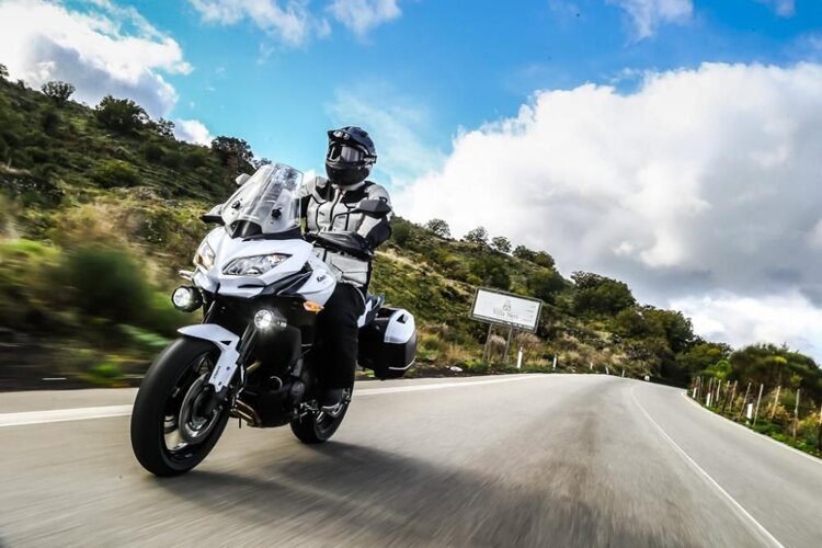 white kawasaki versys - LED auxiliary lights