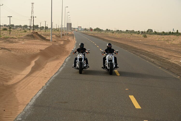 motorcycle touring etiquette - lane-sharing