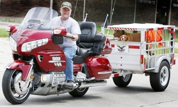tow-behind trailer for motorcycle - honda goldwing