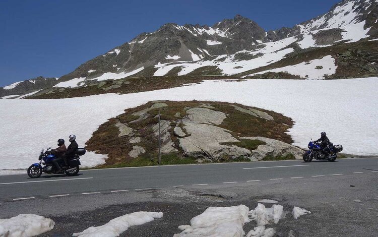 snow when riding susten pass