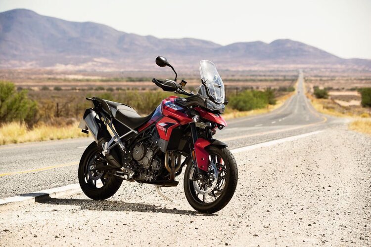 triumph tiger 900 on gravel