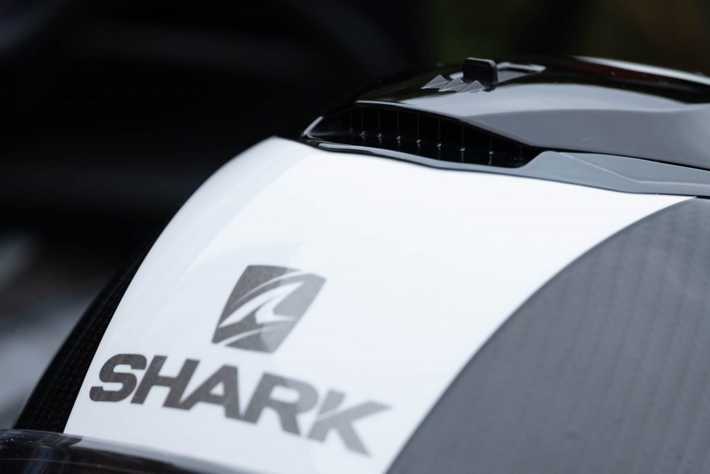 logo and top vent