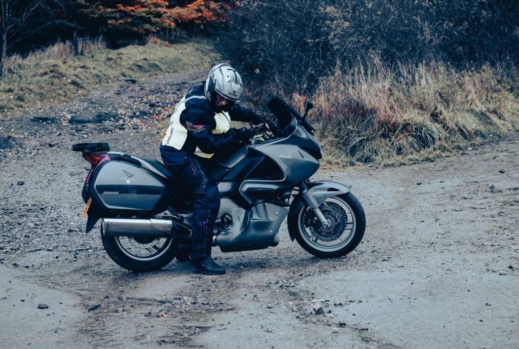 biker stuck on gravel