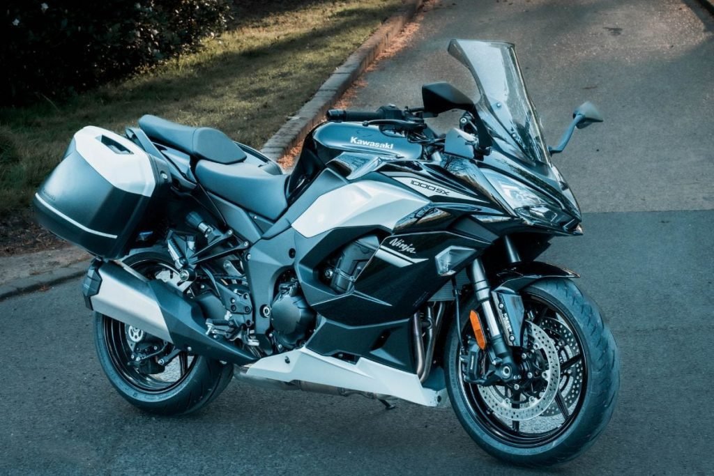 motorcycle side profile