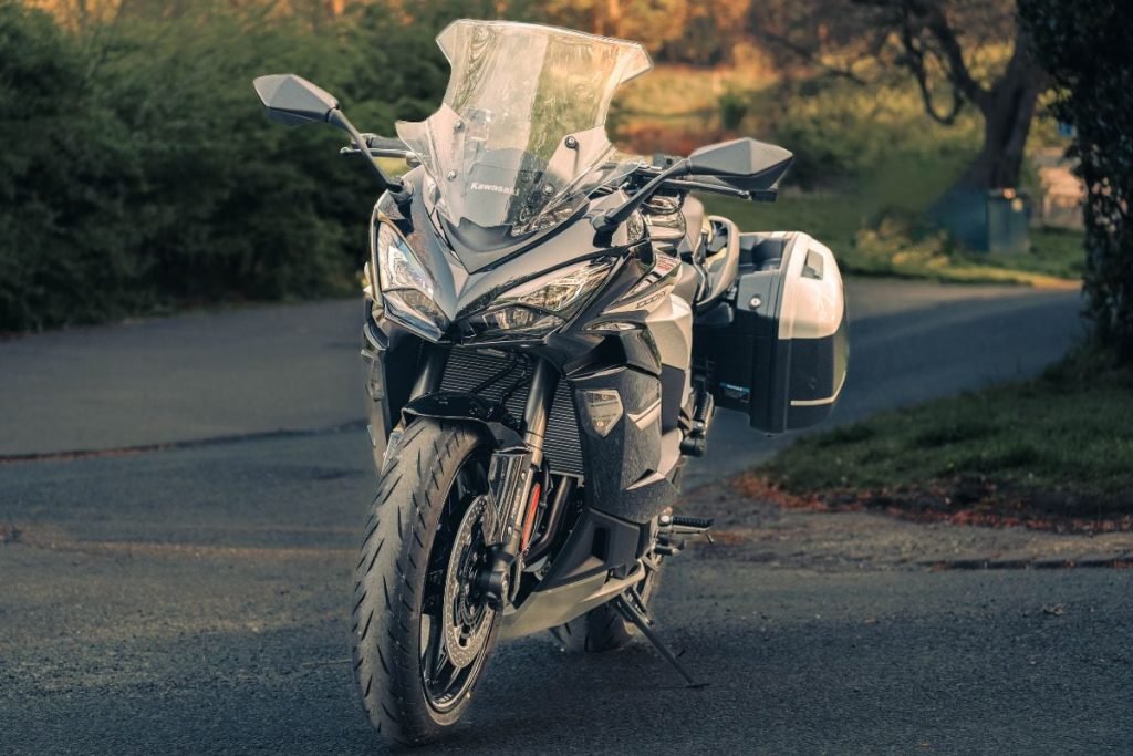 kawasaki-ninja-1000-sx-review-manageable