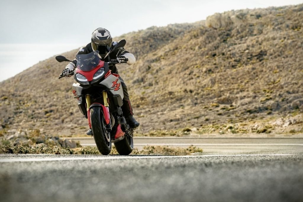 bmw f900xr motorbike