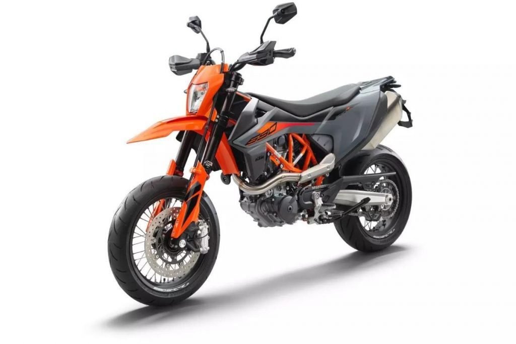 motorcycles for tall riders - KTM 690 SMC R